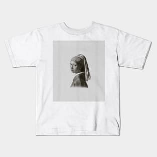 Girl with the Pearl Earring Painting in Vertical Stripes Pattern Kids T-Shirt